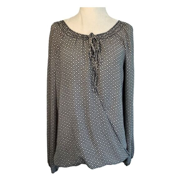 Max Studio Floral Print Blouse Blue Gray Chiffon Faux Wrap Long Sleeve V-Neck S - Picture 2 of 11